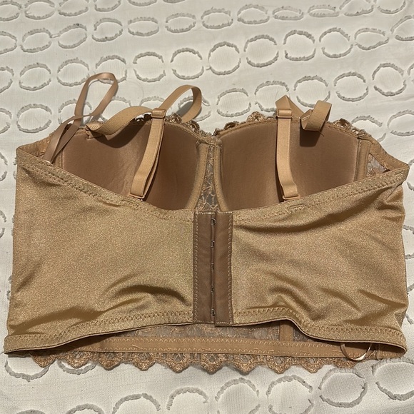 Lace Crop Top - Picture 3 of 5